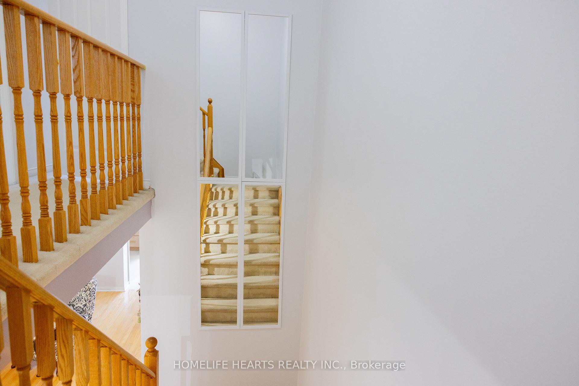 Photo 16 of 87 Sunfield Road, North York, Downsview-Roding-CFB — HOMEH