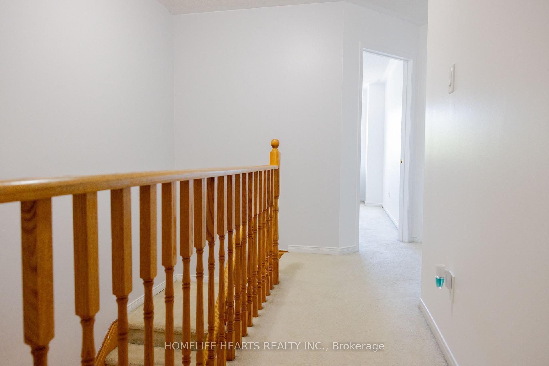 Photo 17 of 87 Sunfield Road, North York, Downsview-Roding-CFB — HOMEH