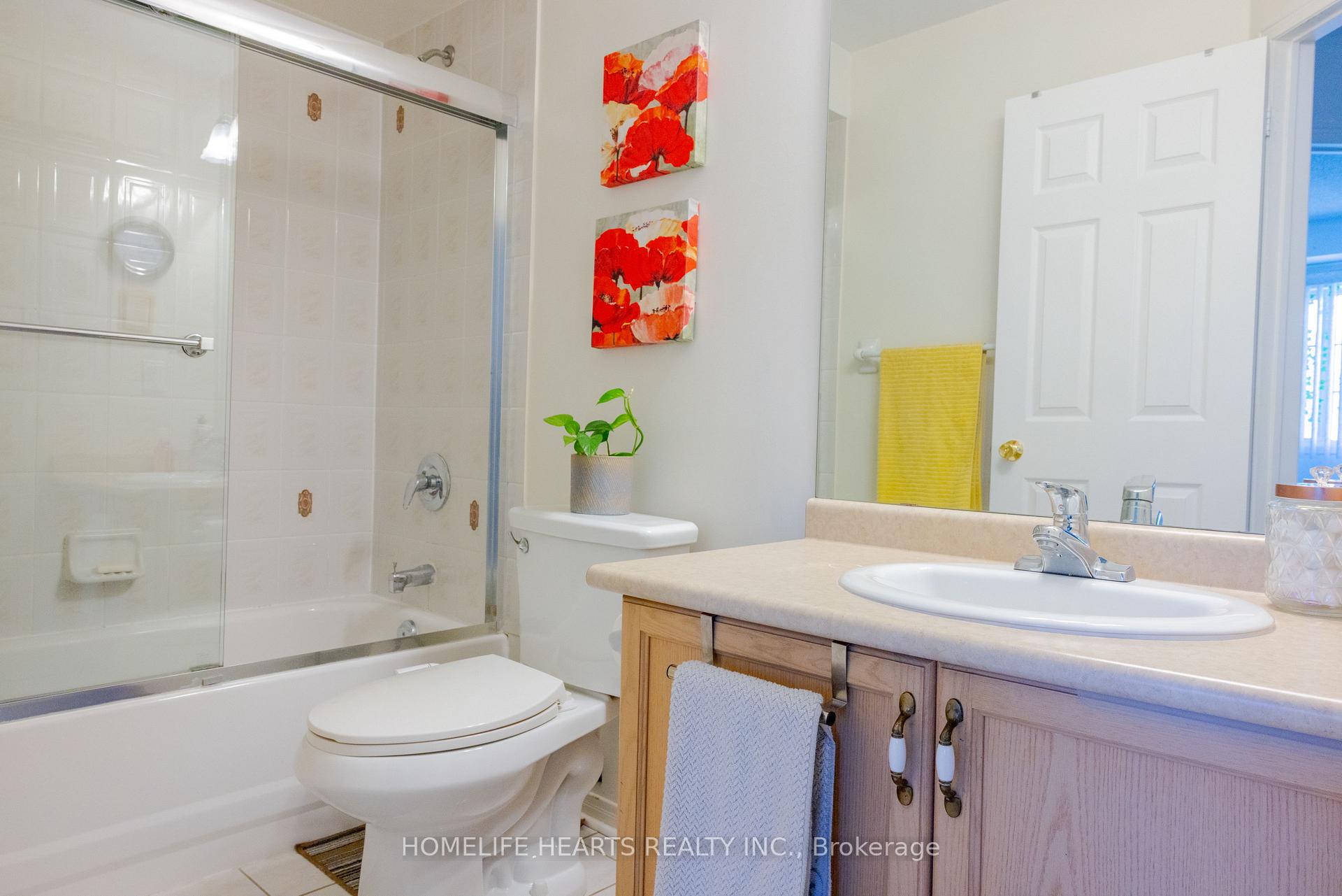 Photo 30 of 87 Sunfield Road, North York, Downsview-Roding-CFB — HOMEH