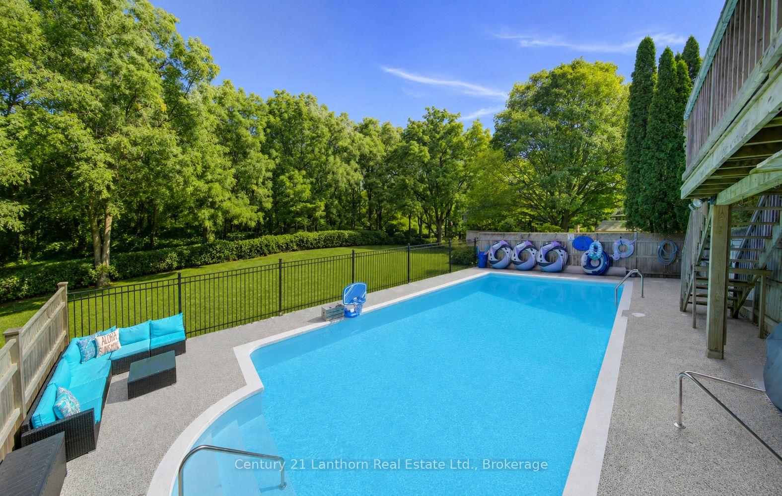Photo 5 of 23 West Cove, Cambridge, Blair Road — HOMEH