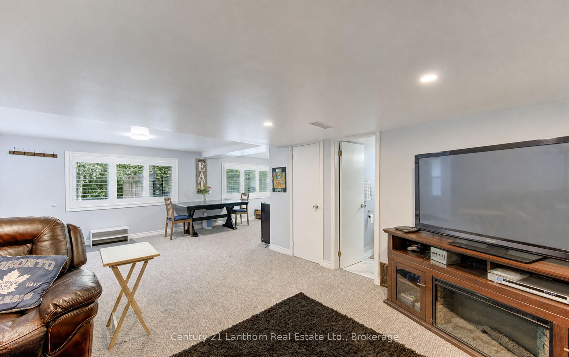 Photo 50 of 23 West Cove, Cambridge, Blair Road — HOMEH