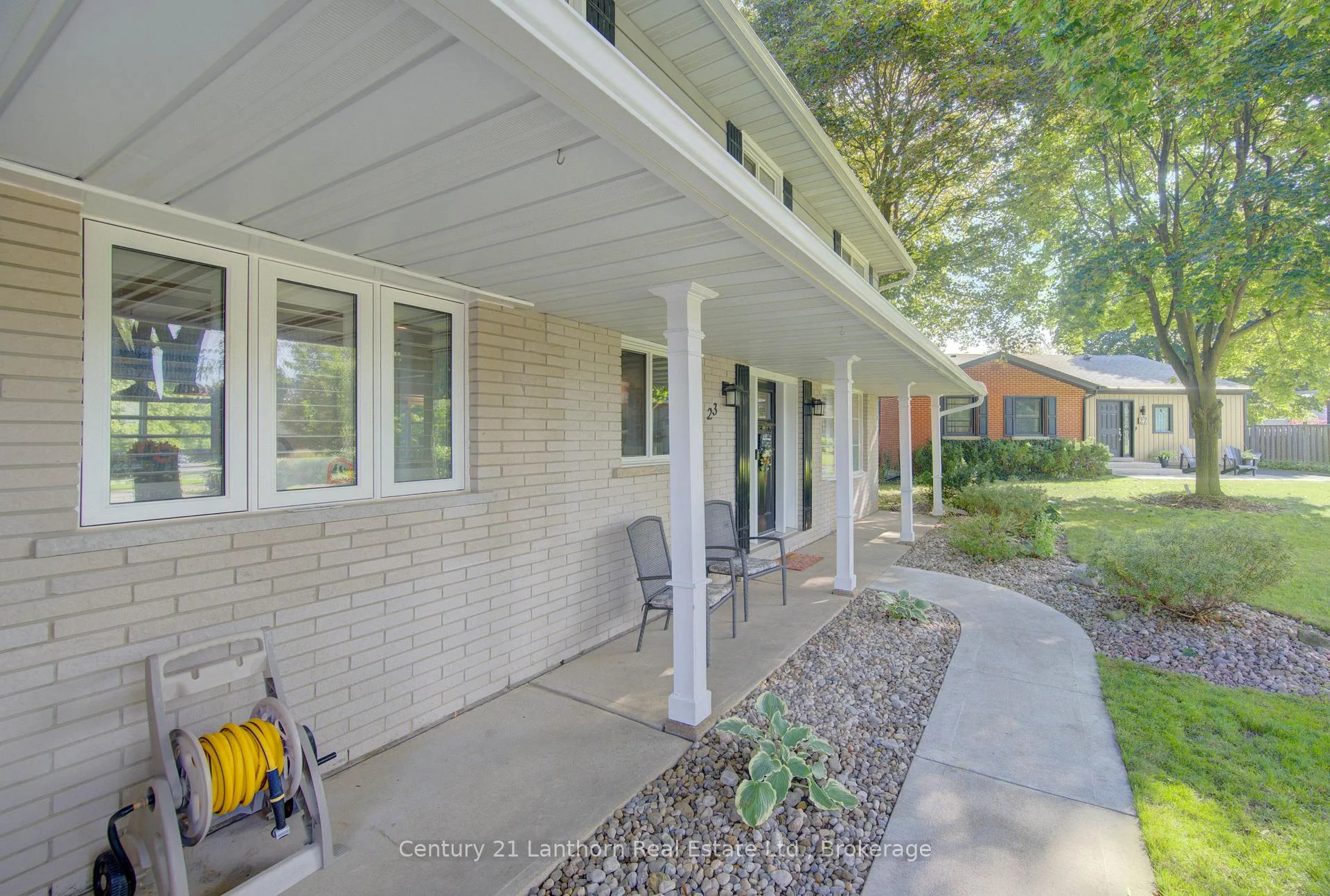Photo 11 of 23 West Cove, Cambridge, Blair Road — HOMEH