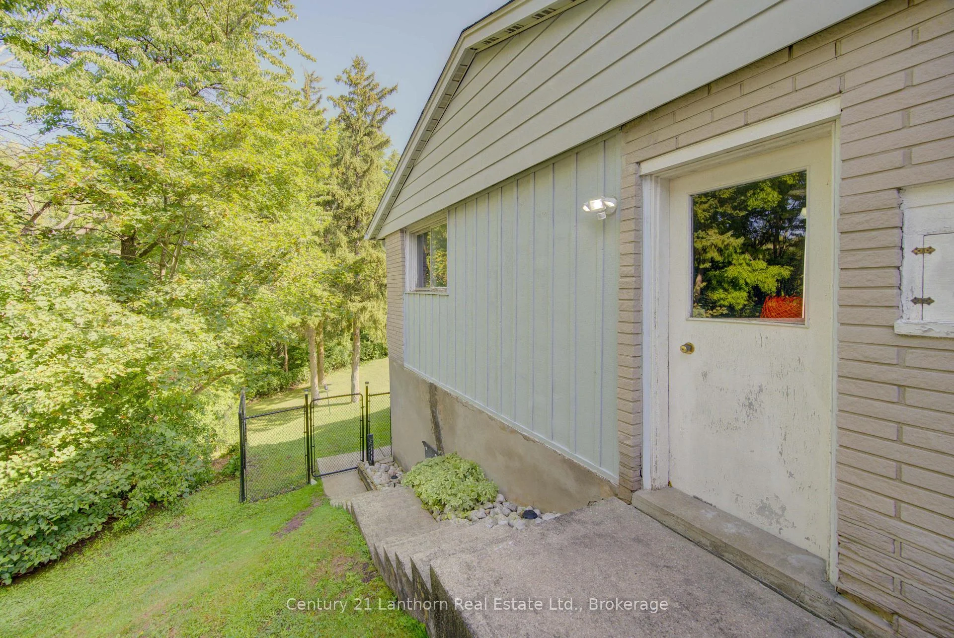 Photo 55 of 23 West Cove, Cambridge, Blair Road — HOMEH