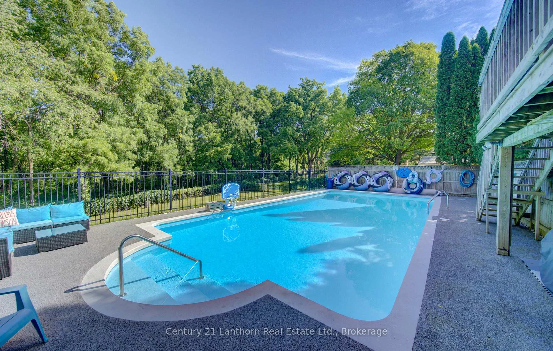 Photo 66 of 23 West Cove, Cambridge, Blair Road — HOMEH