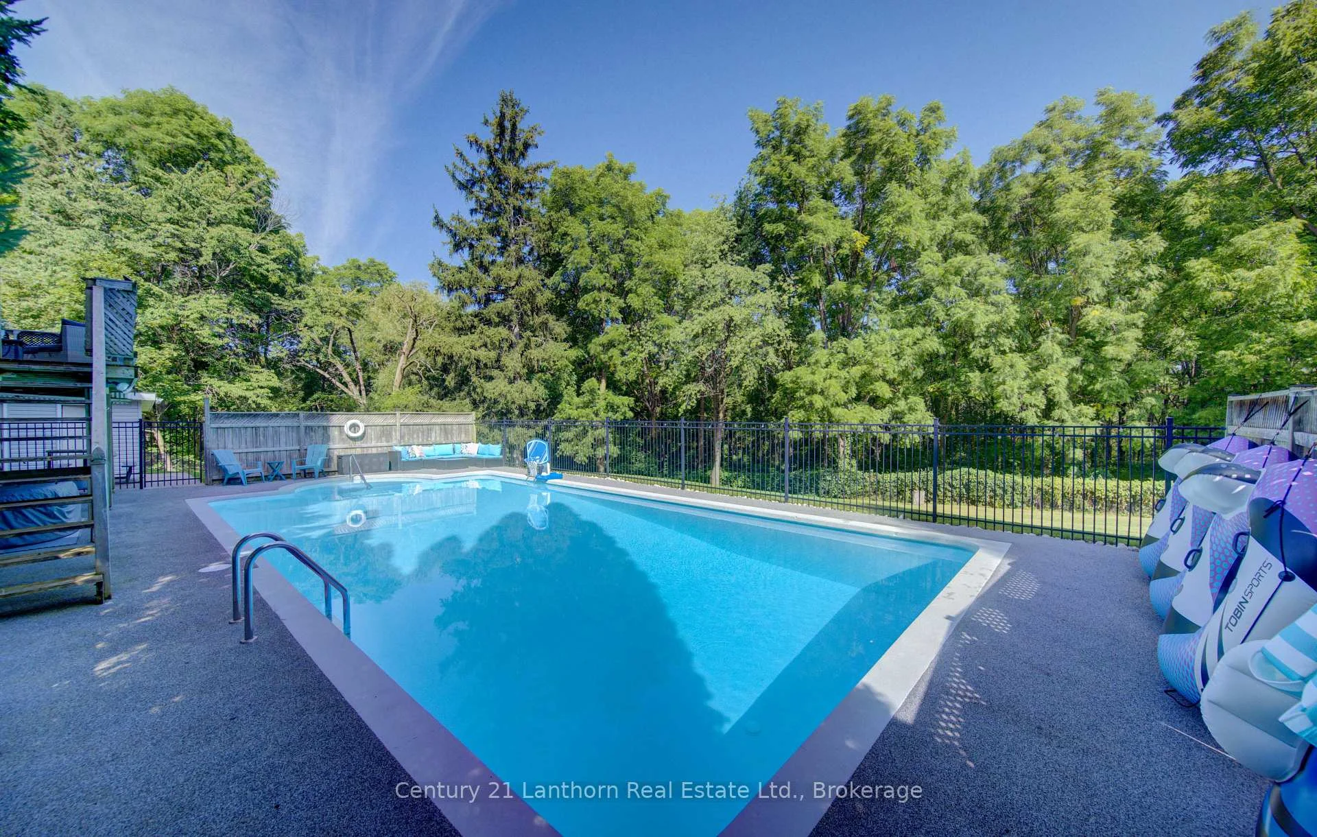 Photo 70 of 23 West Cove, Cambridge, Blair Road — HOMEH