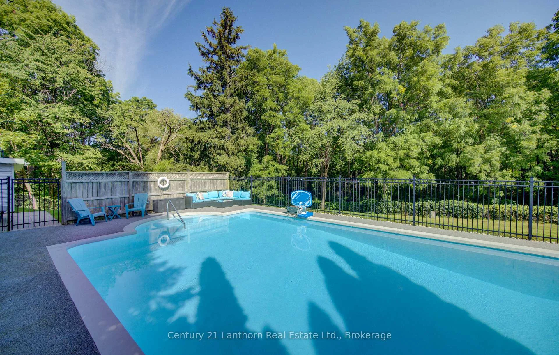 Photo 71 of 23 West Cove, Cambridge, Blair Road — HOMEH