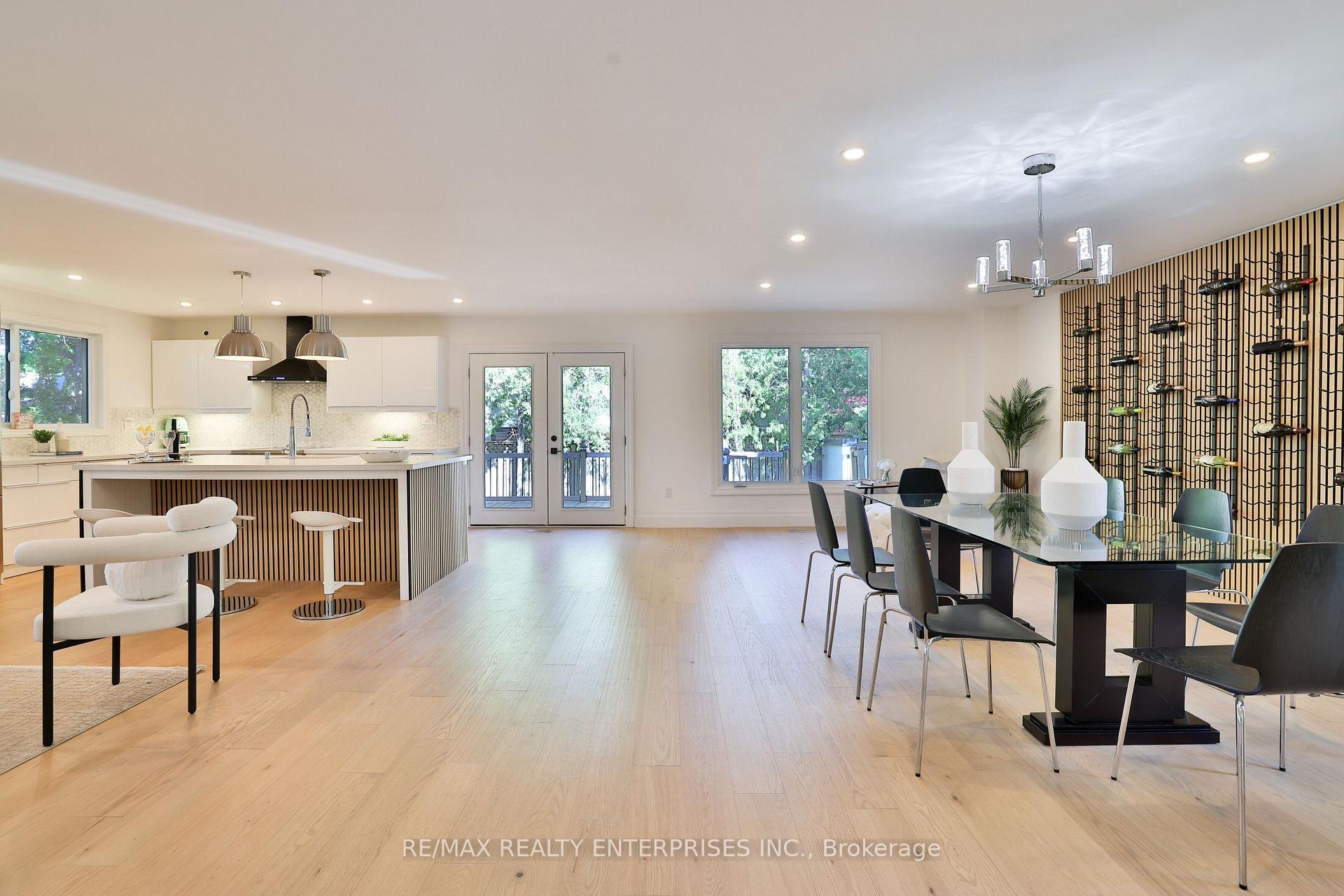 Photo 8 of 625 Sir Richards Road, Mississauga, Erindale — HOMEH