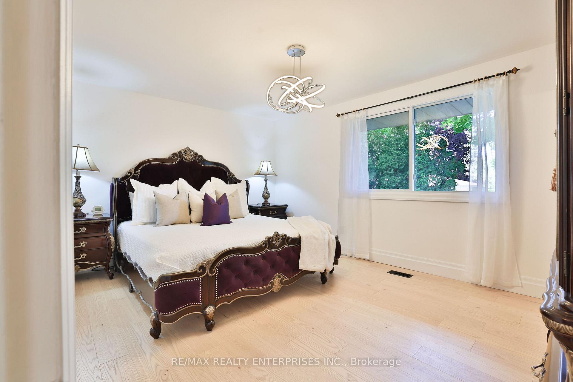 Photo 21 of 625 Sir Richards Road, Mississauga, Erindale — HOMEH