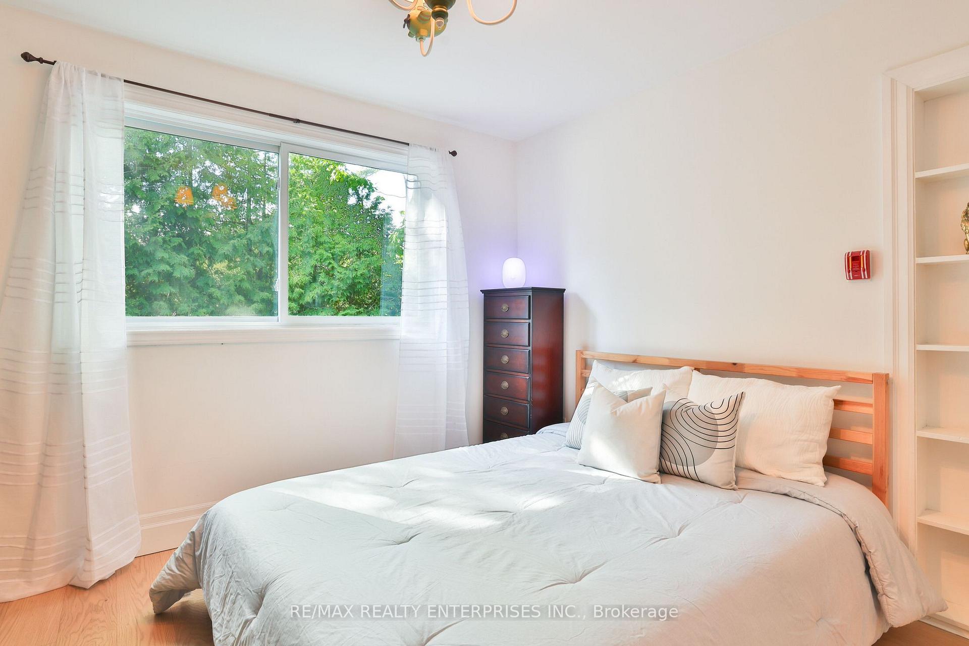 Photo 25 of 625 Sir Richards Road, Mississauga, Erindale — HOMEH