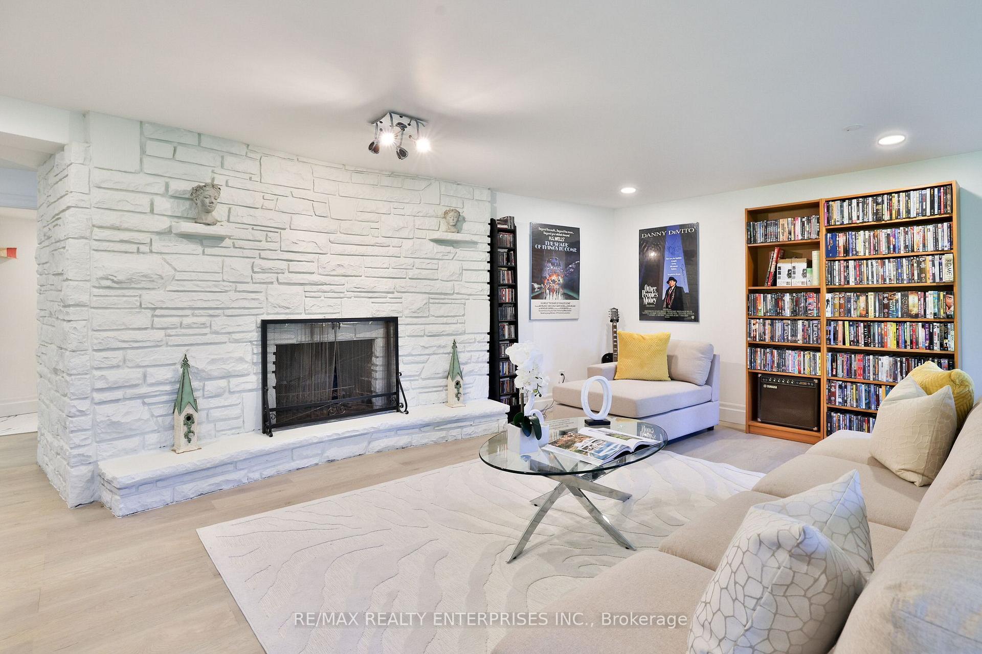 Photo 29 of 625 Sir Richards Road, Mississauga, Erindale — HOMEH