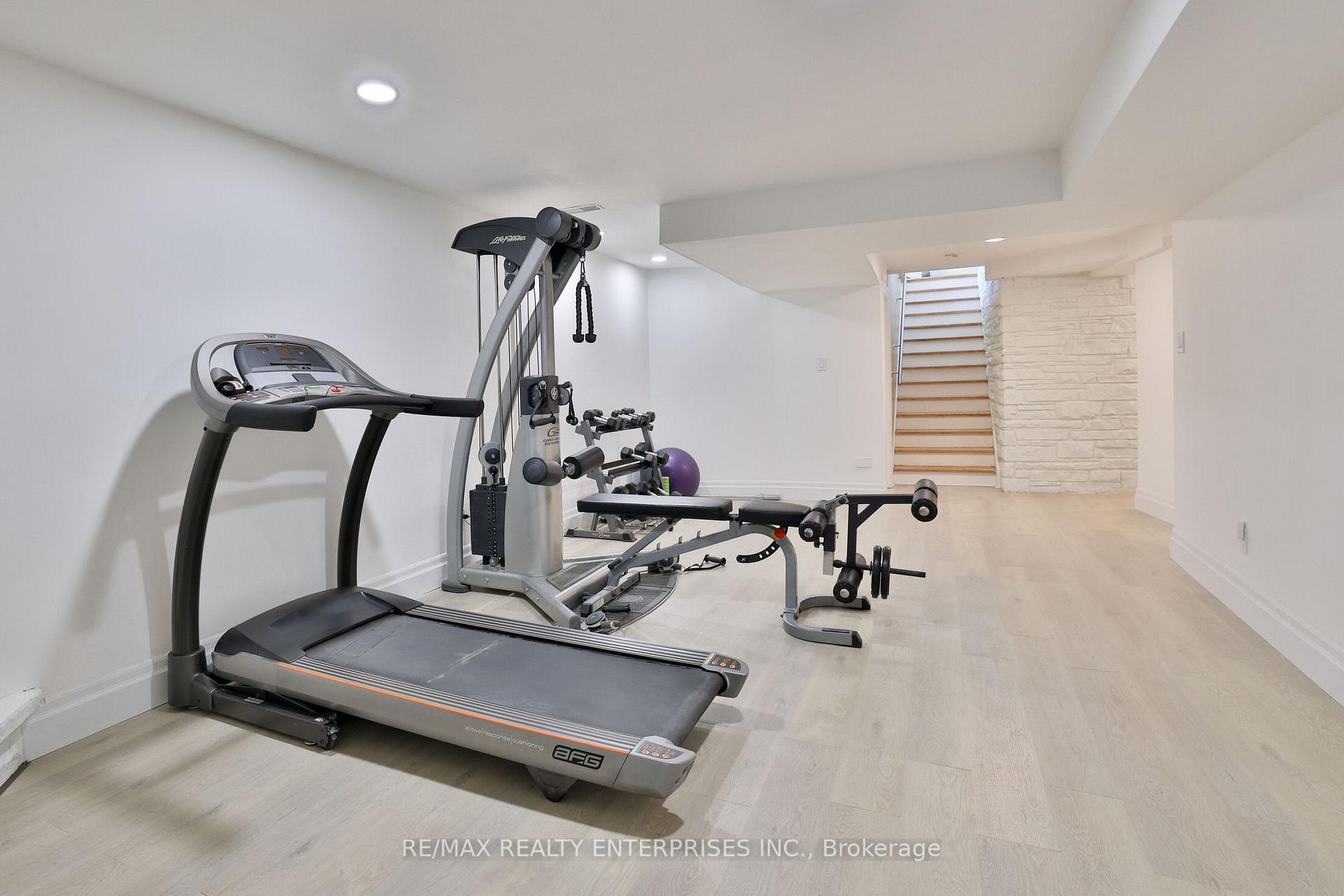 Photo 34 of 625 Sir Richards Road, Mississauga, Erindale — HOMEH