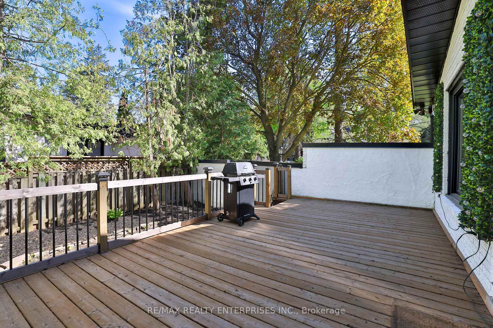 Photo 40 of 625 Sir Richards Road, Mississauga, Erindale — HOMEH
