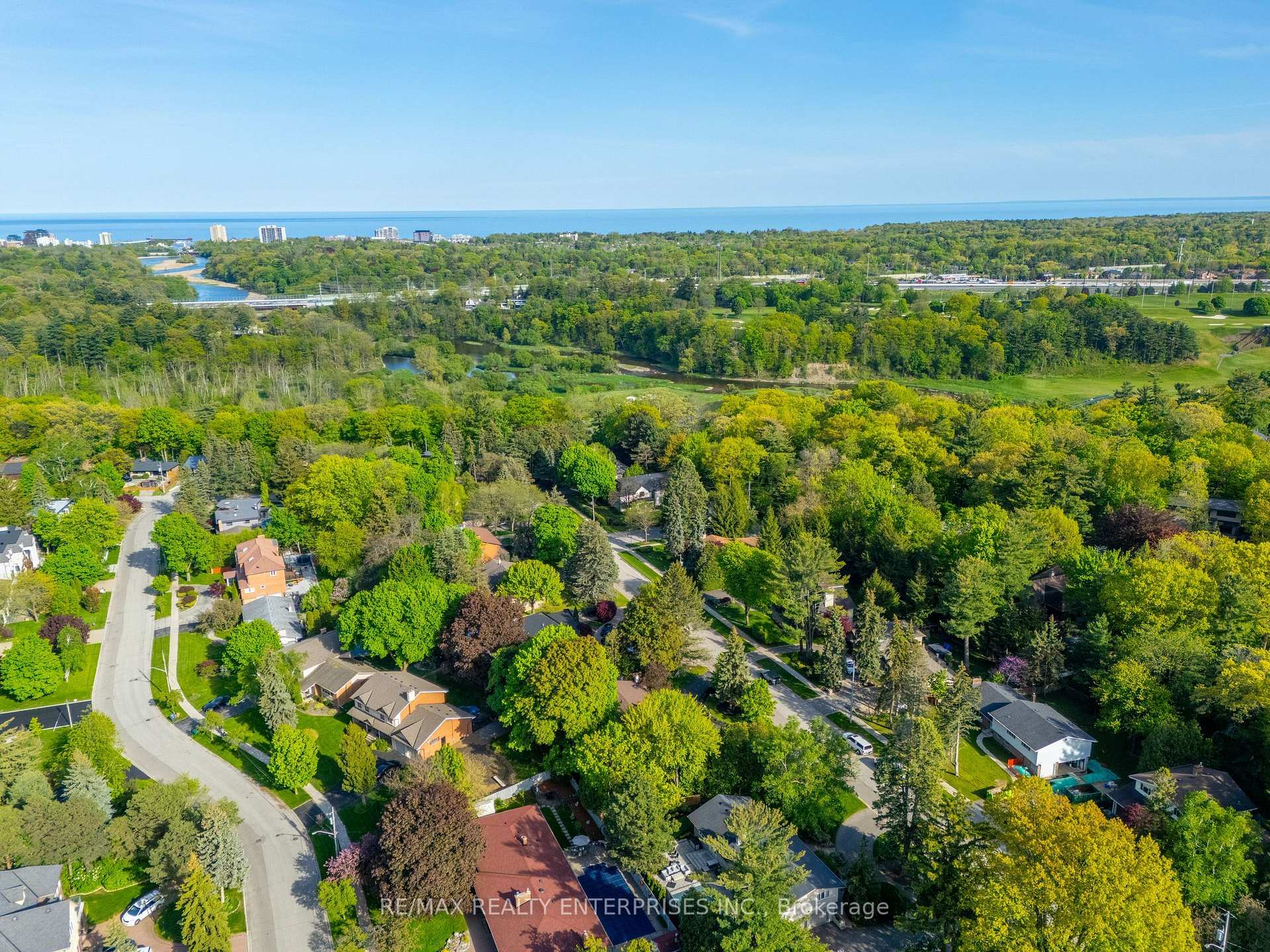 Photo 41 of 625 Sir Richards Road, Mississauga, Erindale — HOMEH