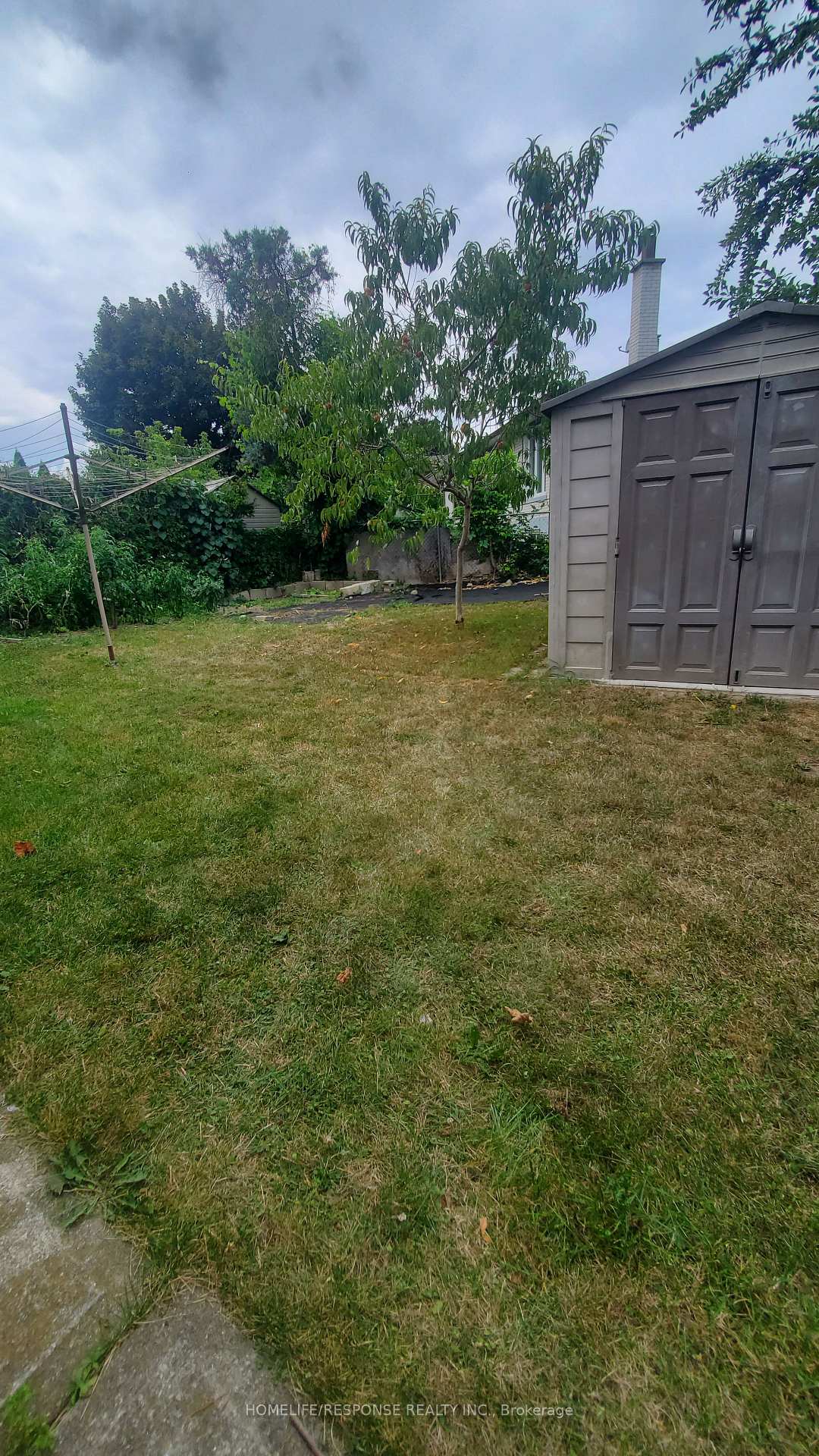 Photo 16 of 114 Ardwick Boulevard, North York, Humbermede — HOMEH