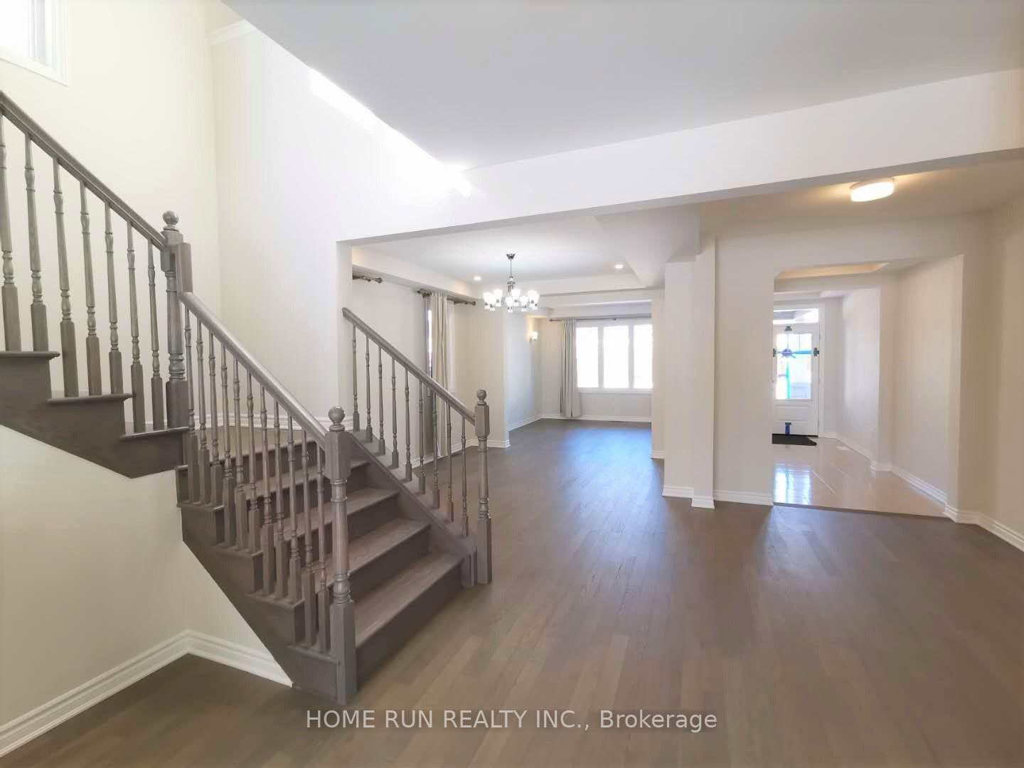 Photo 8 of 718 Brittanic Road, Ottawa, Kanata - Emerald Meadows/Trailwest — HOMEH