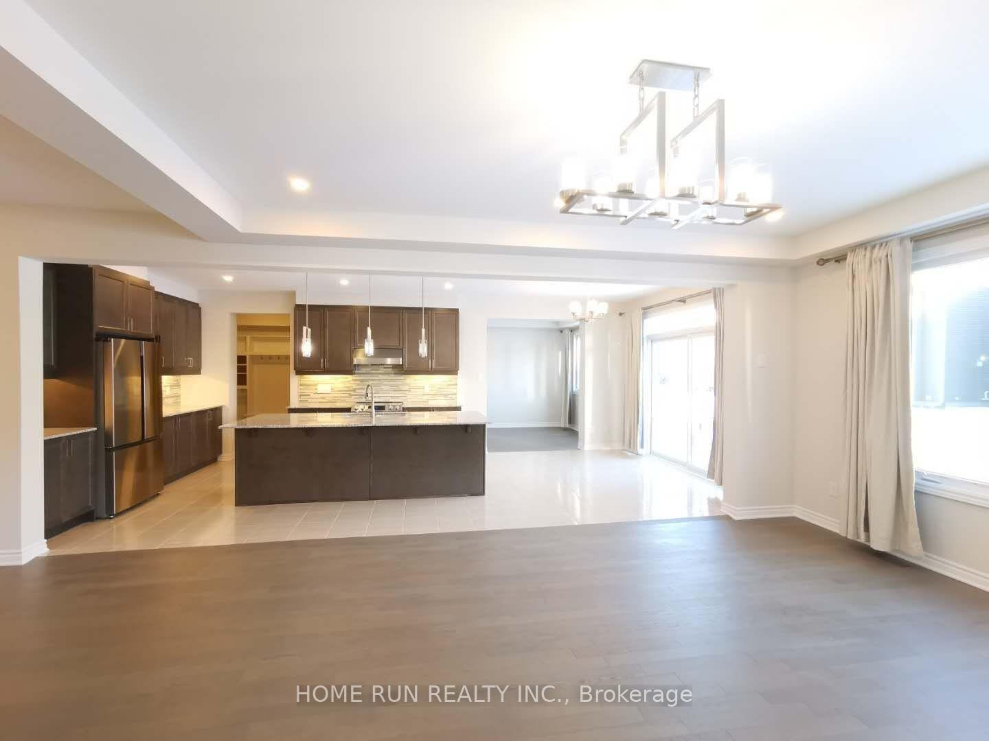 Photo 9 of 718 Brittanic Road, Ottawa, Kanata - Emerald Meadows/Trailwest — HOMEH