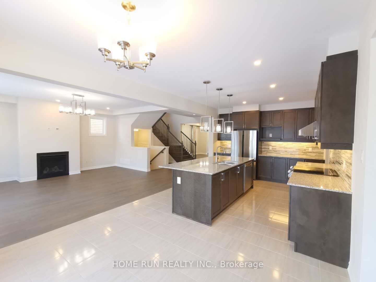 Photo 11 of 718 Brittanic Road, Ottawa, Kanata - Emerald Meadows/Trailwest — HOMEH
