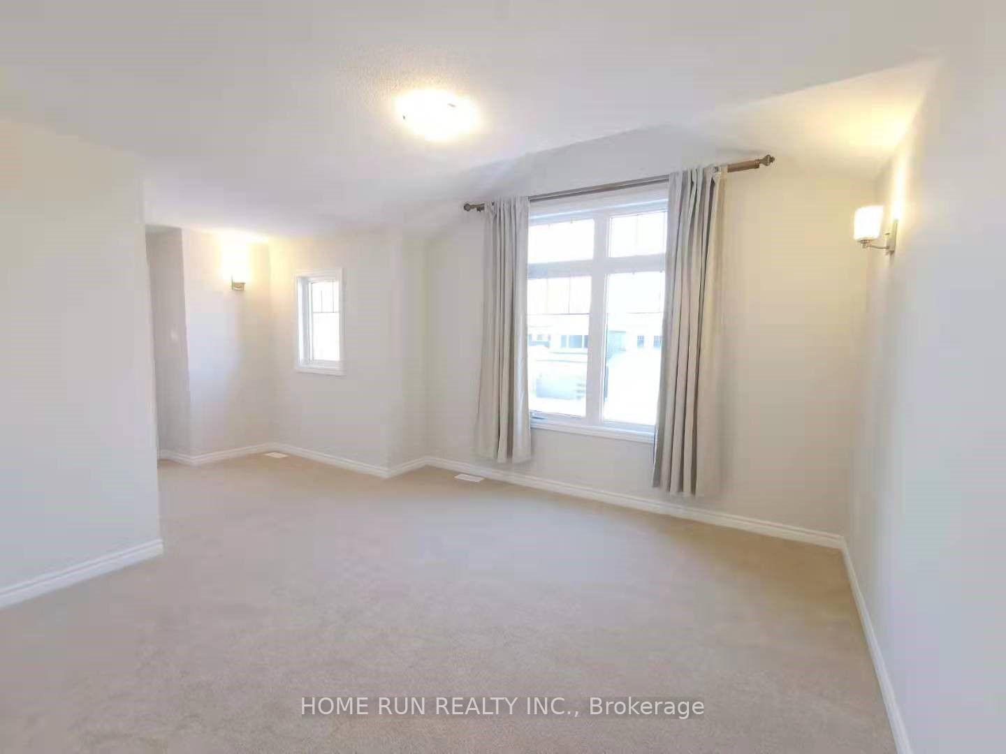 Photo 28 of 718 Brittanic Road, Ottawa, Kanata - Emerald Meadows/Trailwest — HOMEH