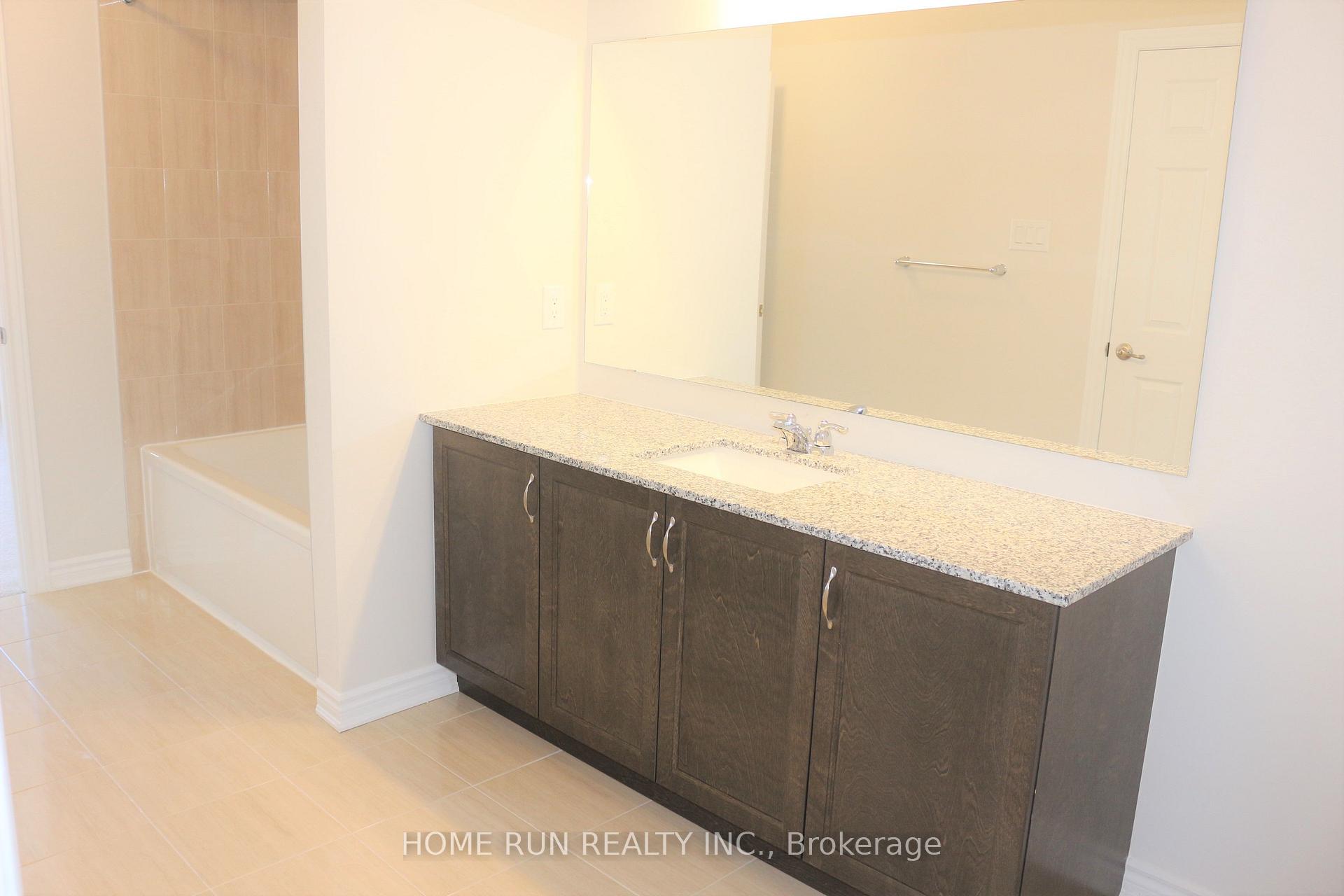 Photo 35 of 718 Brittanic Road, Ottawa, Kanata - Emerald Meadows/Trailwest — HOMEH