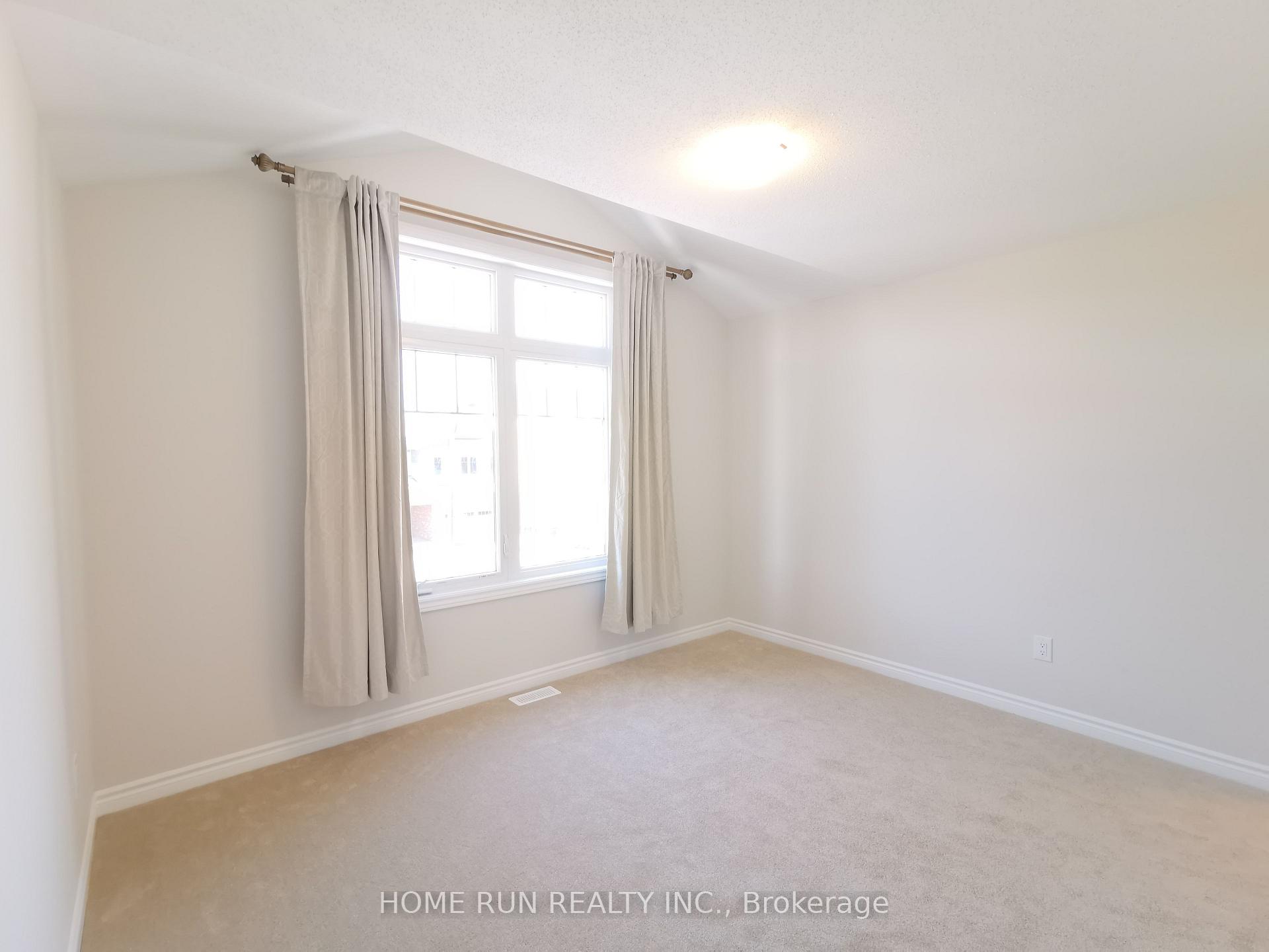 Photo 37 of 718 Brittanic Road, Ottawa, Kanata - Emerald Meadows/Trailwest — HOMEH