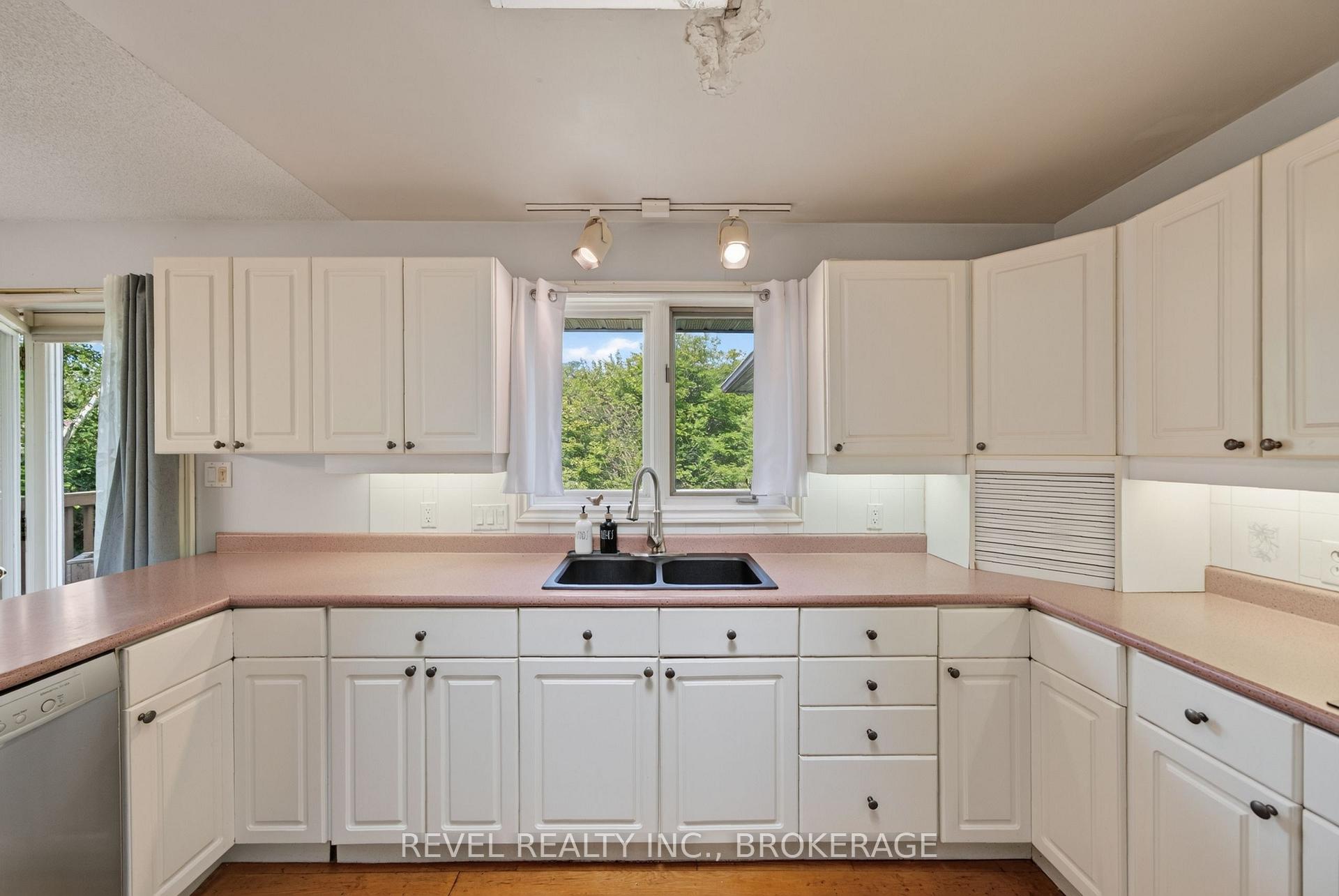 Photo 18 of 5383 Rideau Road, Frontenac, Frontenac South — HOMEH