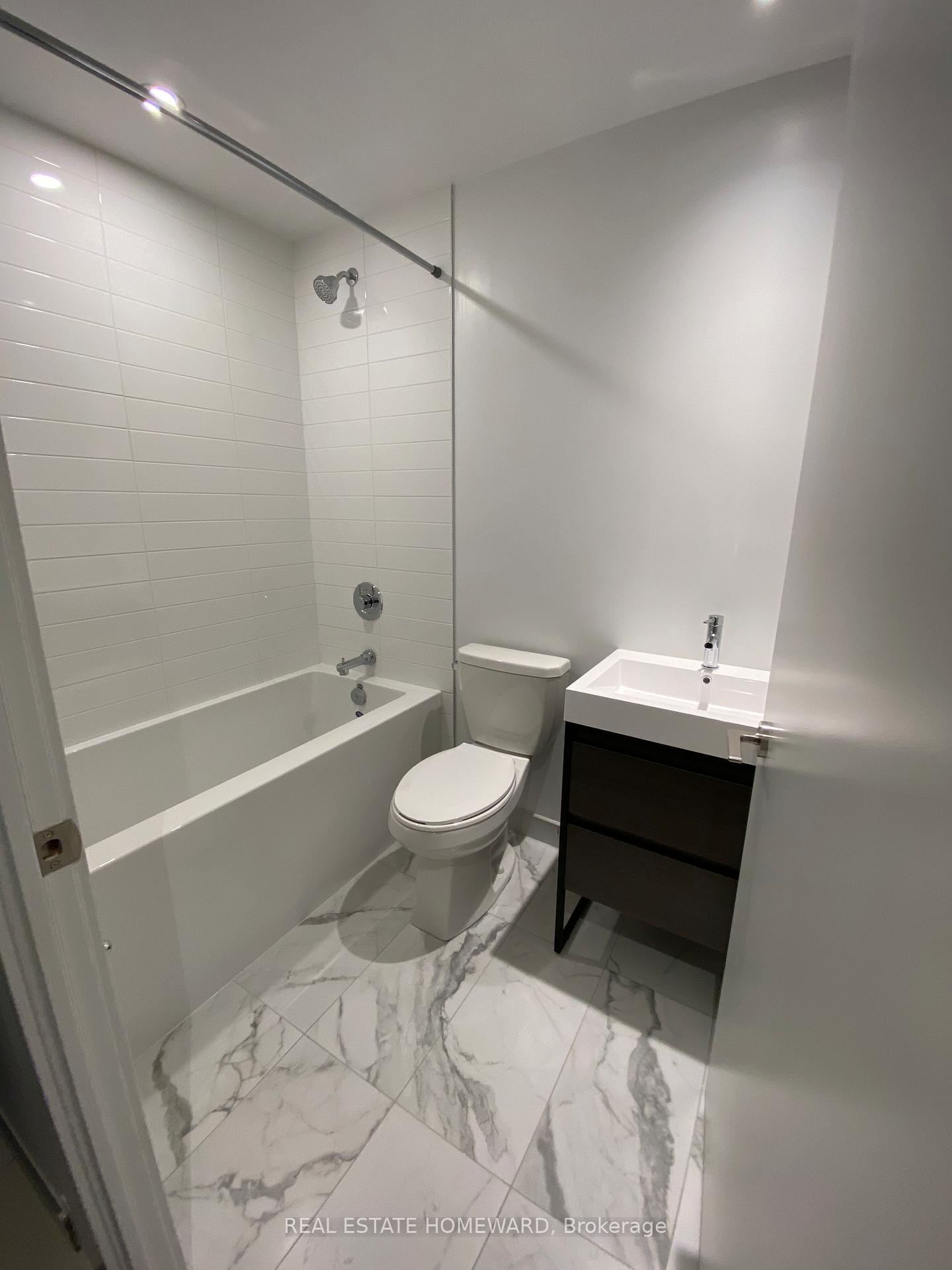 Photo 9 of Unit 406, 150 Logan Avenue, Toronto, South Riverdale — HOMEH