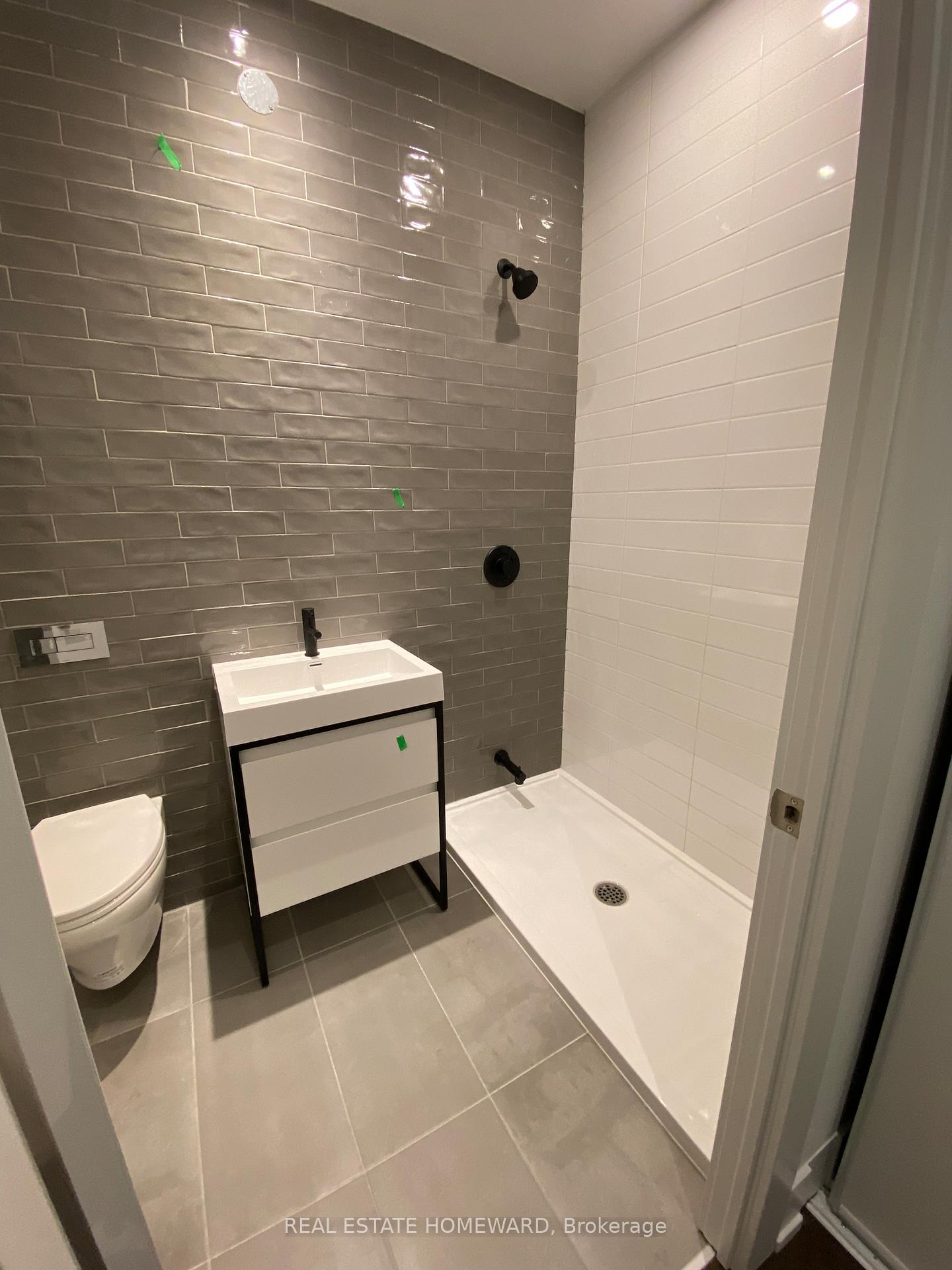 Photo 10 of Unit 406, 150 Logan Avenue, Toronto, South Riverdale — HOMEH