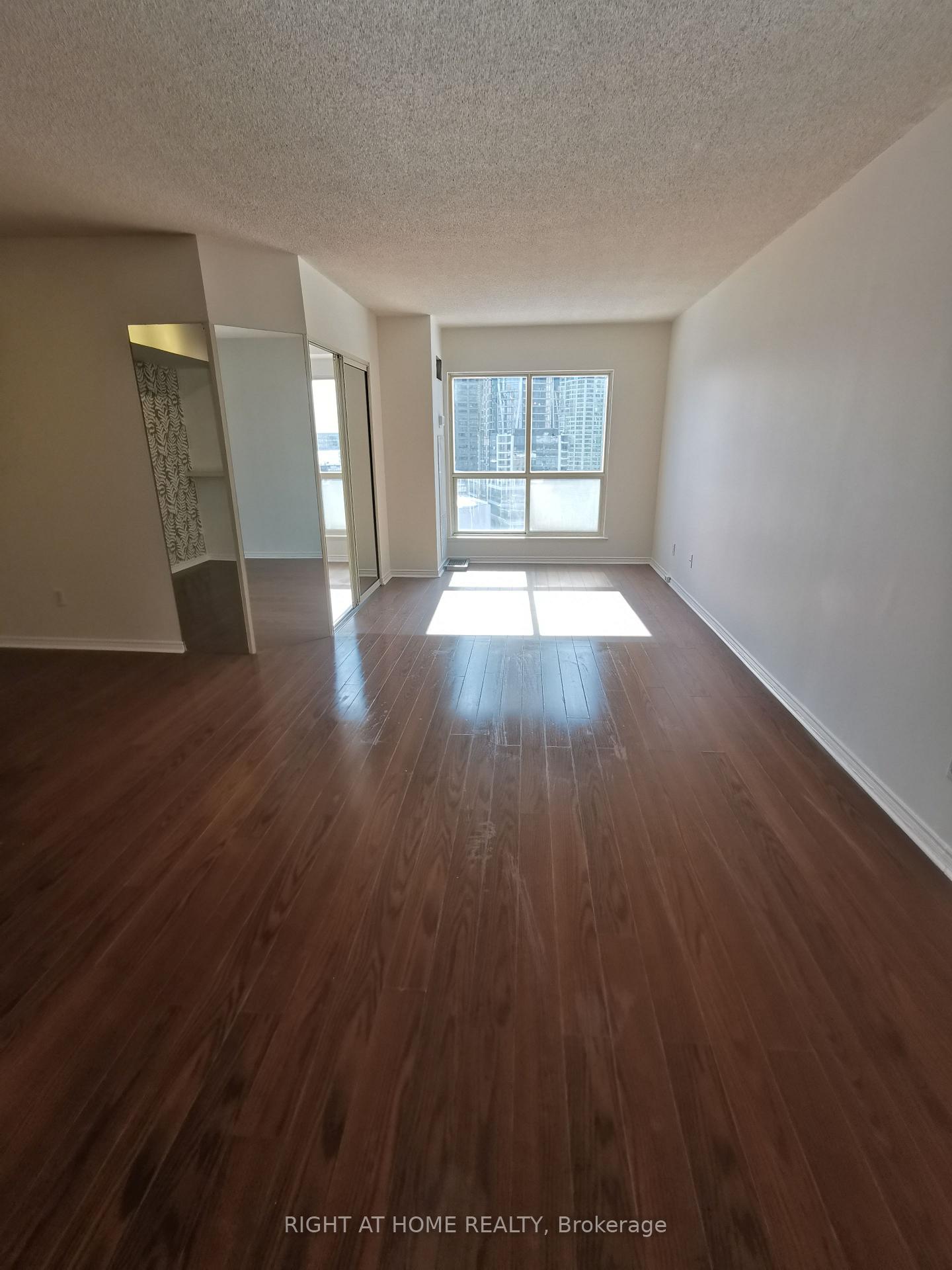 Photo 9 of Unit 1619, 25 The Esplanade, Toronto, Waterfront Communities — HOMEH
