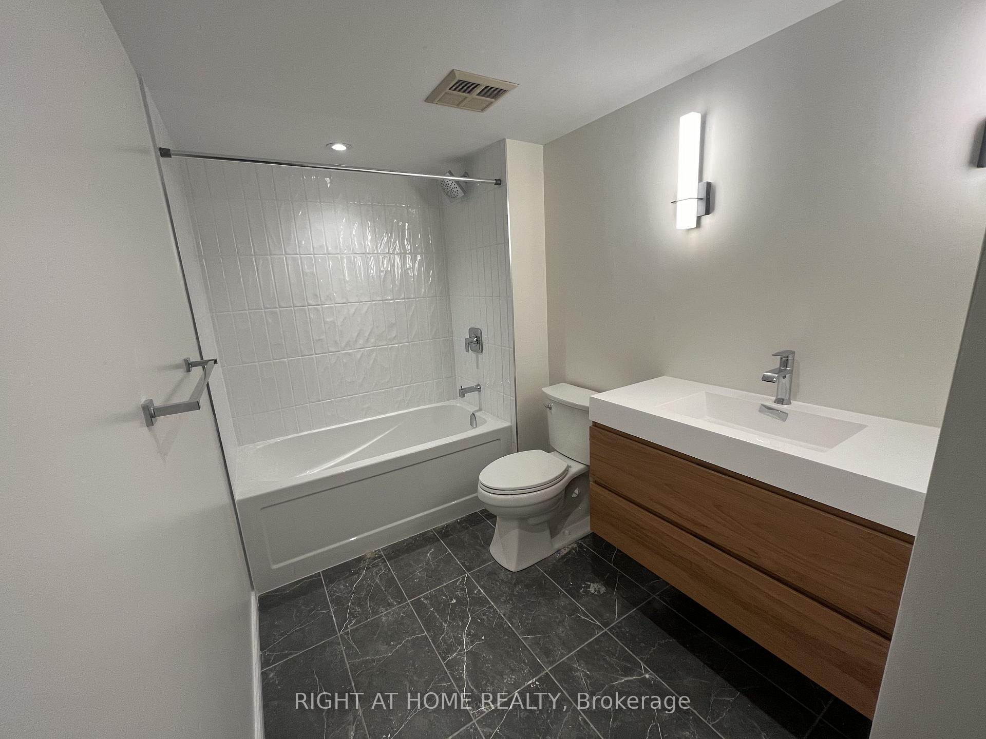 Photo 13 of Unit 1619, 25 The Esplanade, Toronto, Waterfront Communities — HOMEH