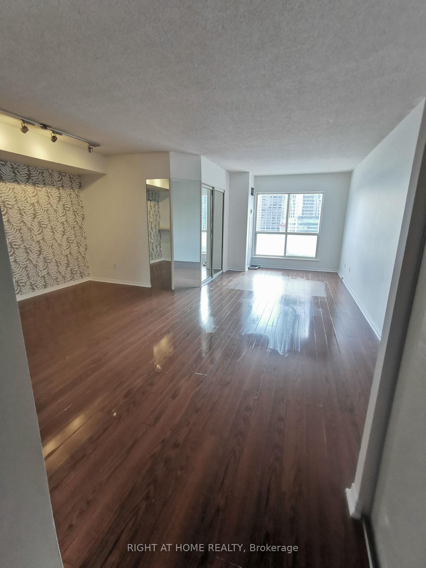 Photo 15 of Unit 1619, 25 The Esplanade, Toronto, Waterfront Communities — HOMEH