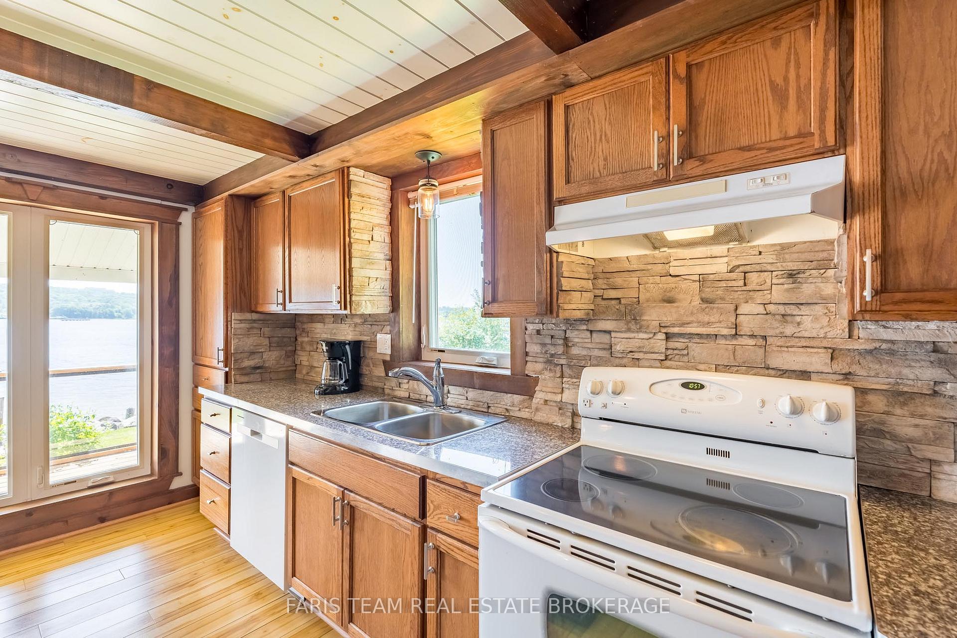 Photo 20 of 375 Champlain Road, Penetanguishene — HOMEH