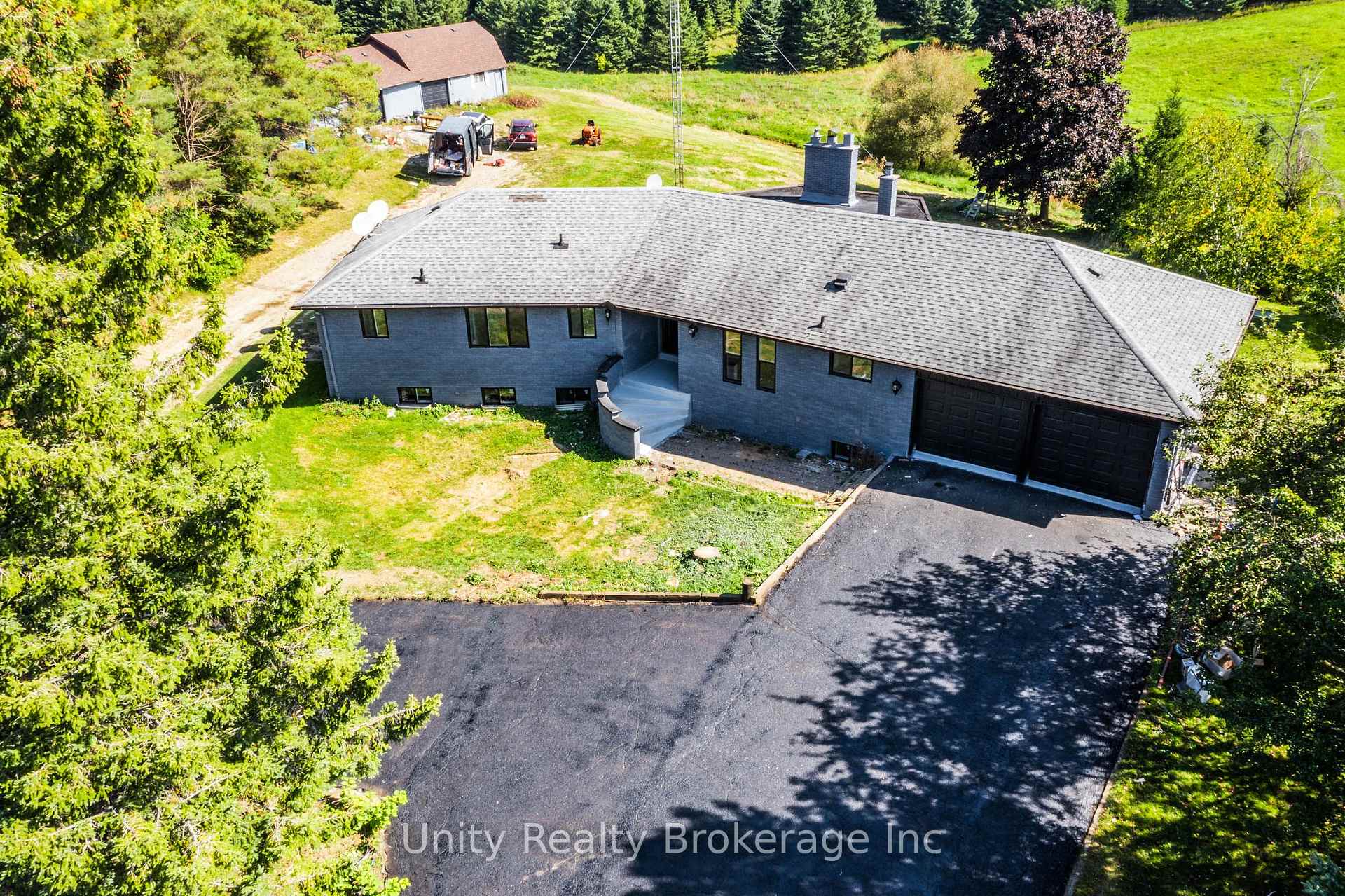 Photo 4 of 15295 11TH Concession, King, Schomberg — HOMEH