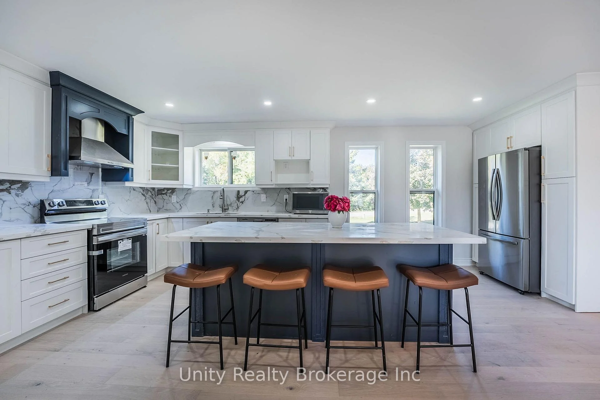 Photo 13 of 15295 11TH Concession, King, Schomberg — HOMEH