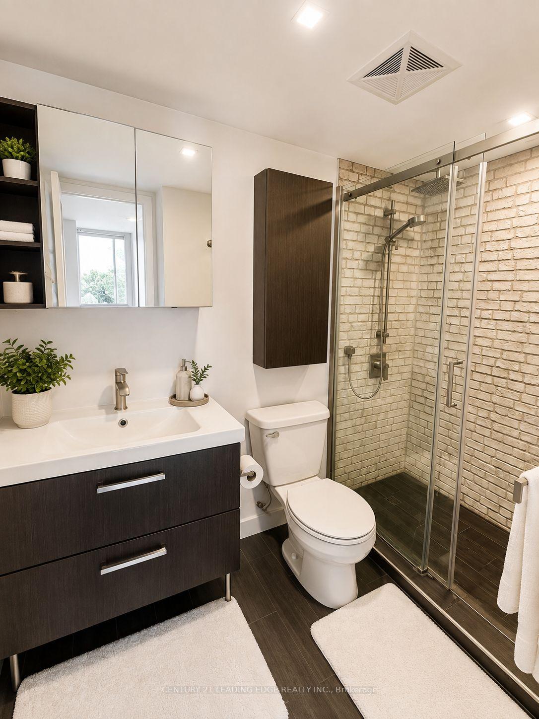 Photo 12 of Unit 1215, 51 Lower Simcoe Street, Toronto, Waterfront Communities — HOMEH