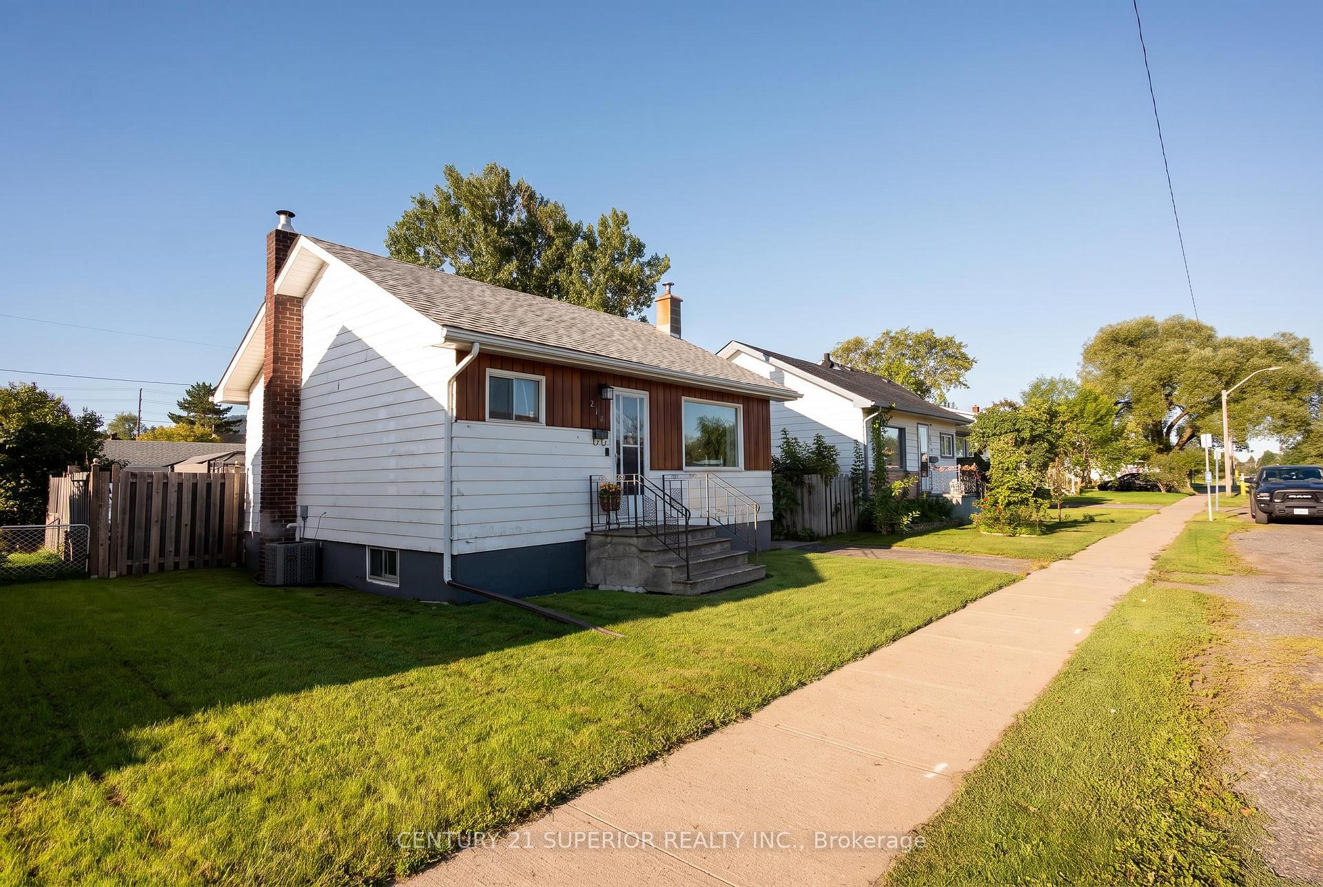Photo 2 of 218 Christina Street E, Thunder Bay, Westfort — HOMEH