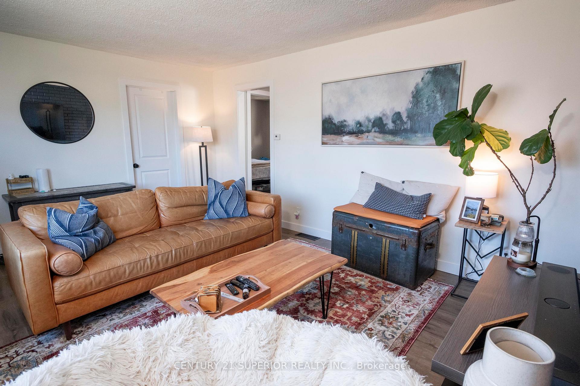Photo 7 of 218 Christina Street E, Thunder Bay, Westfort — HOMEH