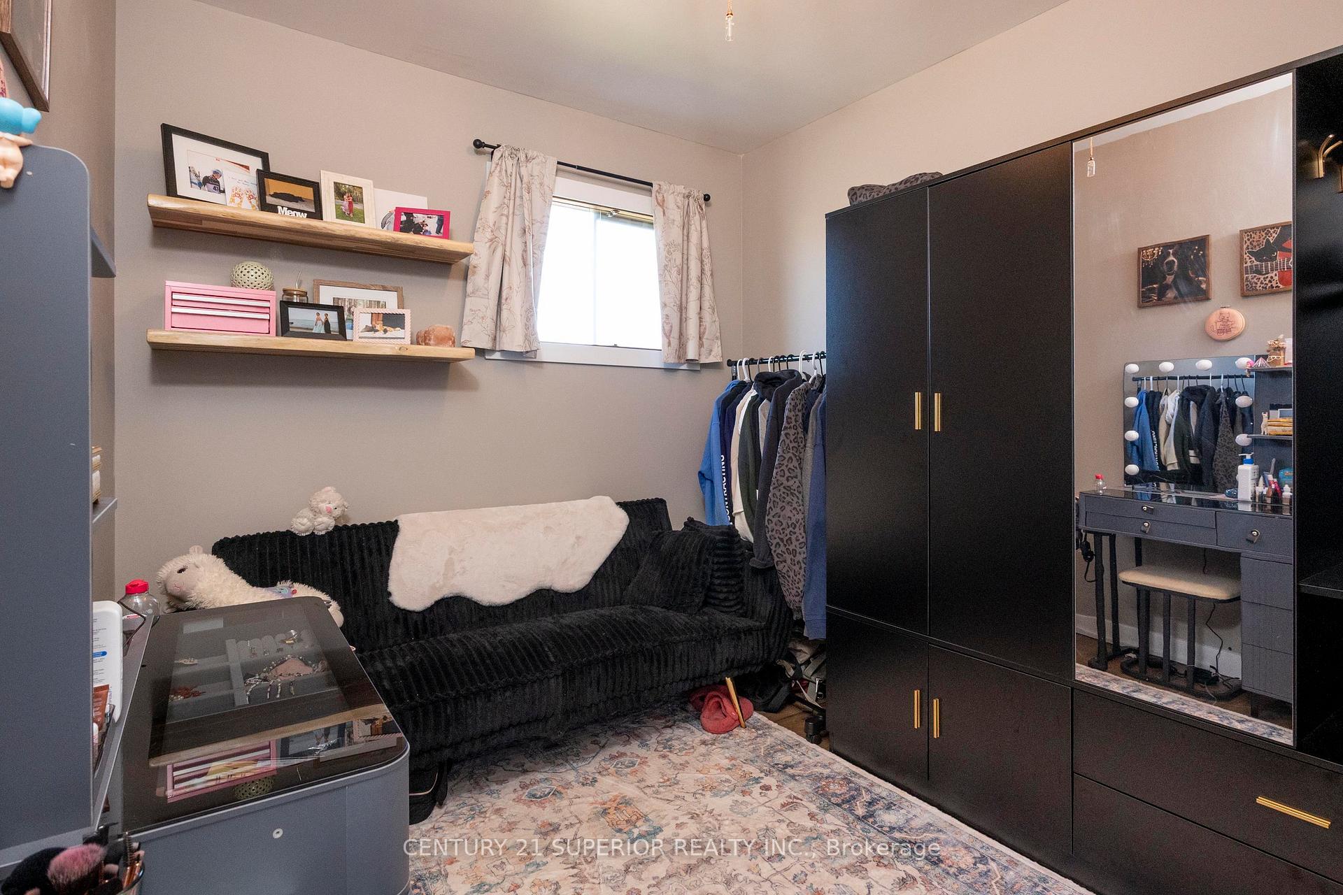 Photo 22 of 218 Christina Street E, Thunder Bay, Westfort — HOMEH