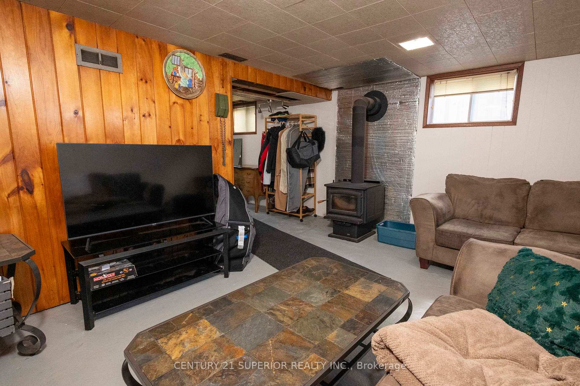 Photo 28 of 218 Christina Street E, Thunder Bay, Westfort — HOMEH