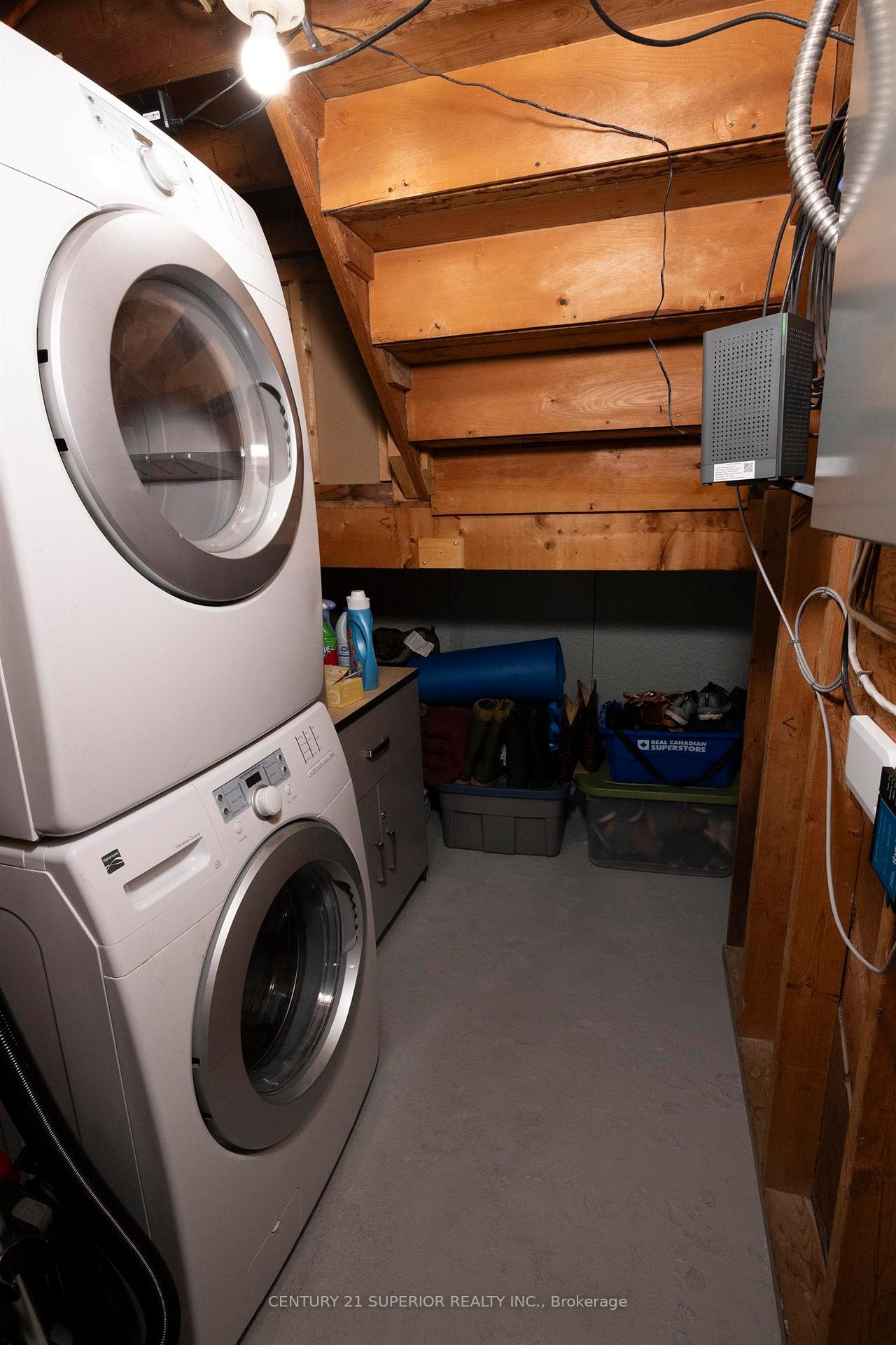 Photo 34 of 218 Christina Street E, Thunder Bay, Westfort — HOMEH
