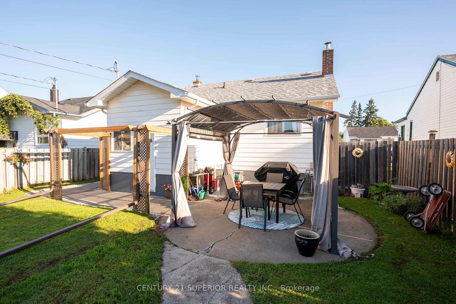 Photo 40 of 218 Christina Street E, Thunder Bay, Westfort — HOMEH