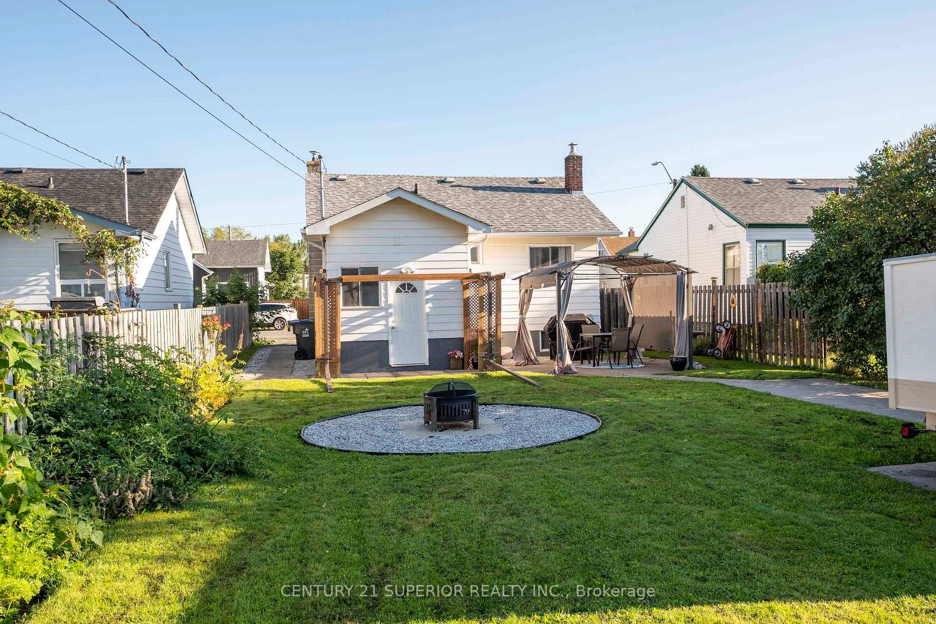 Photo 48 of 218 Christina Street E, Thunder Bay, Westfort — HOMEH