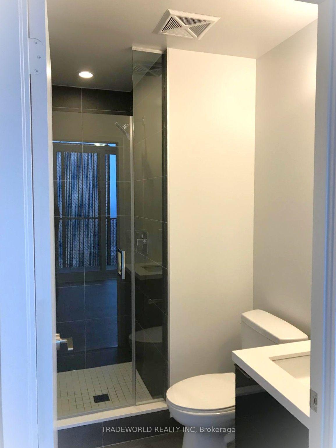 Photo 5 of Unit 1805, 8 Eglinton Avenue E, Toronto, Mount Pleasant West — HOMEH