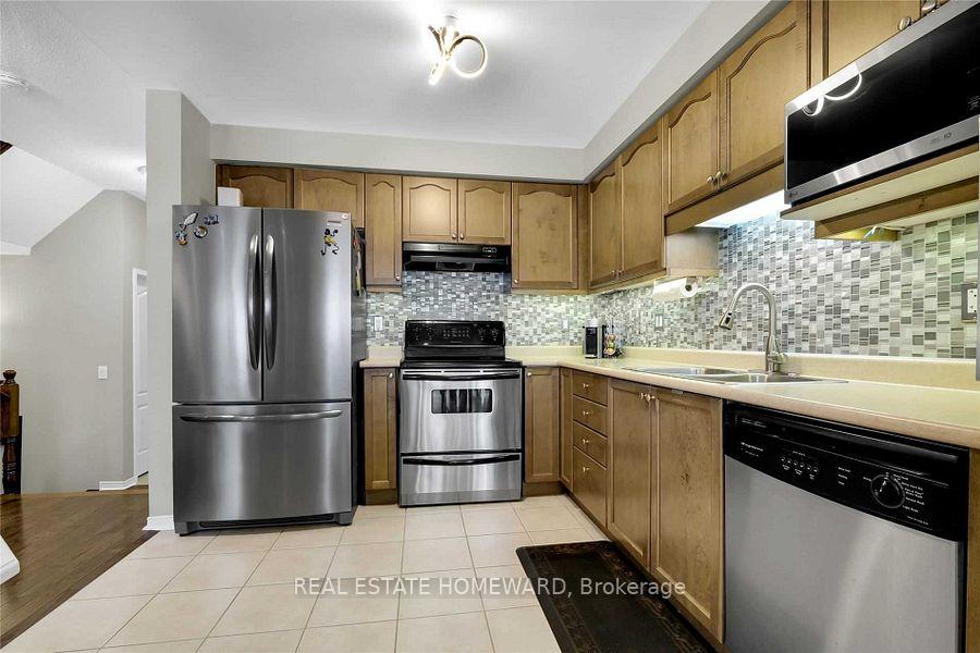 Photo 14 of 19 Bilbrough Street, Aurora, Bayview Northeast — HOMEH