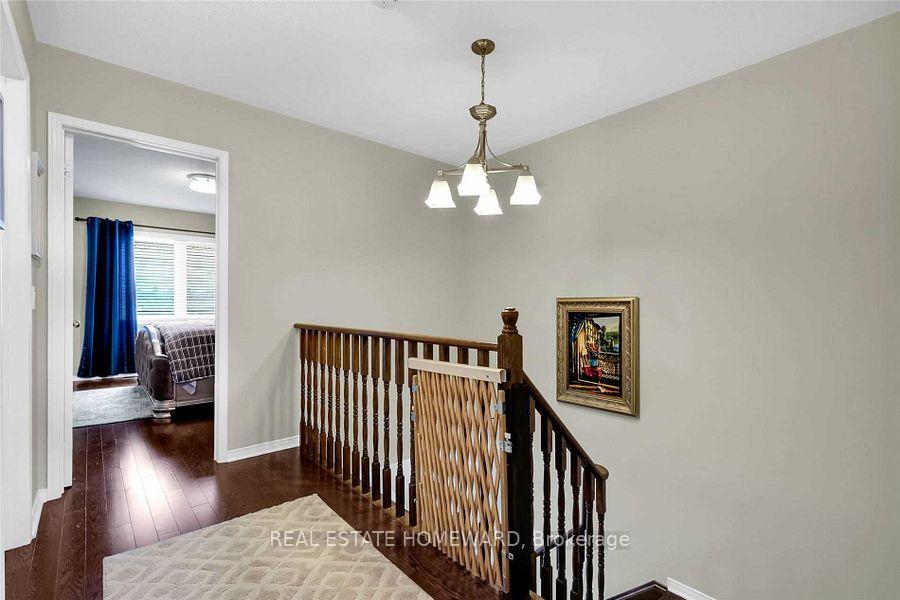 Photo 23 of 19 Bilbrough Street, Aurora, Bayview Northeast — HOMEH