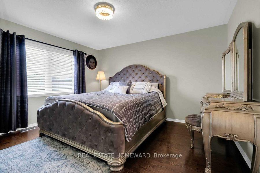 Photo 29 of 19 Bilbrough Street, Aurora, Bayview Northeast — HOMEH