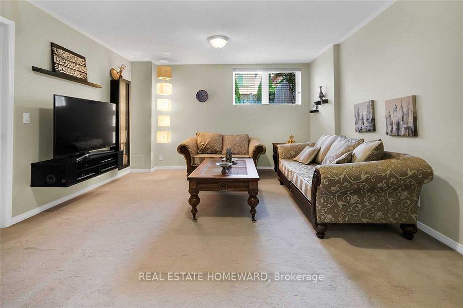 Photo 33 of 19 Bilbrough Street, Aurora, Bayview Northeast — HOMEH