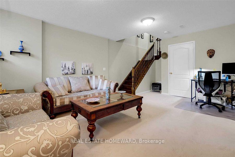Photo 34 of 19 Bilbrough Street, Aurora, Bayview Northeast — HOMEH