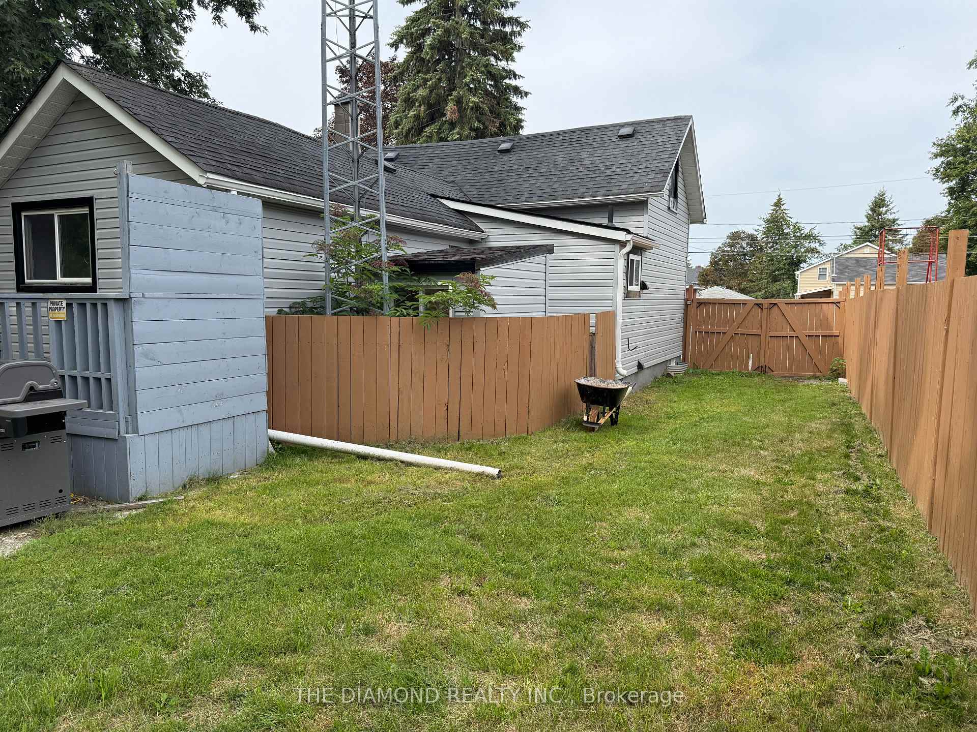 Photo 7 of 40 St Patrick Street, Kawartha Lakes, Lindsay — HOMEH