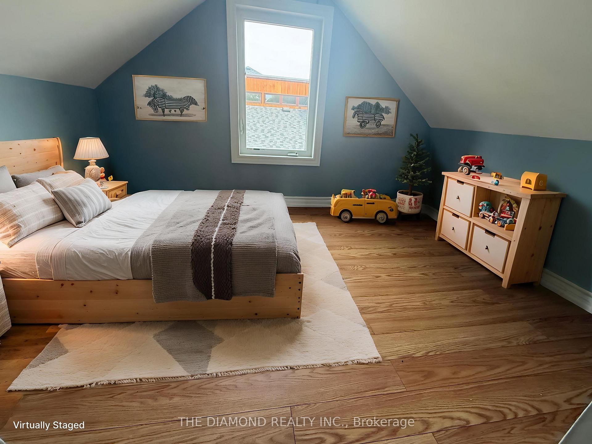Photo 39 of 40 St Patrick Street, Kawartha Lakes, Lindsay — HOMEH
