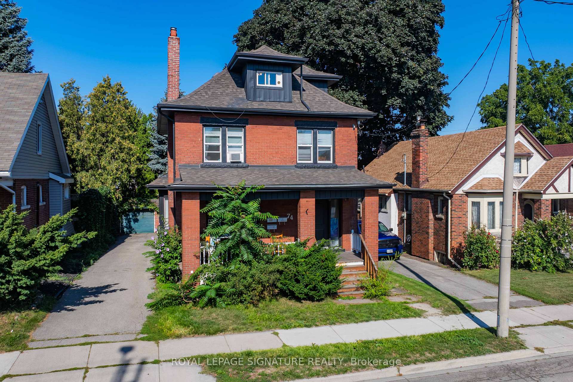 Photo of 74 Kenilworth Avenue S